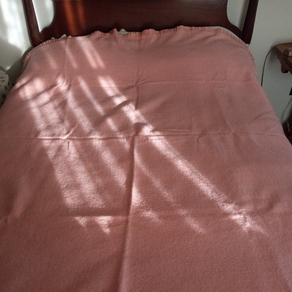 Blanket vintage wool/wool blend 72x 59 1/2 Inches Vintage Wear